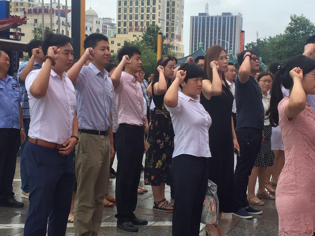 1589338669151.jpg 资产公司加强党建工作 积极参与商圈党委主题党日活动1.jpg